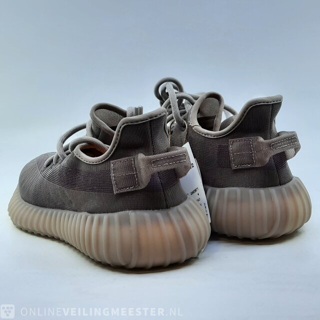 Yeezy maat 36 cheap
