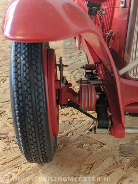 Model sports car Pocher, Alfa Romeo 8C 2600 Mille Miglia