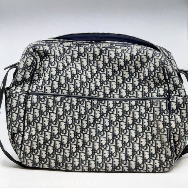 Diaper bag Dior » Onlineauctionmaster.com