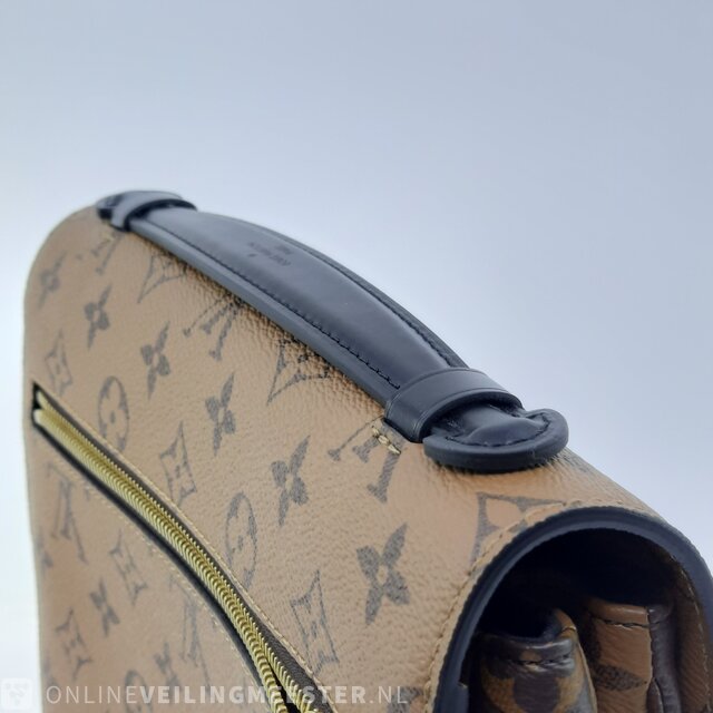 Sold at Auction: Louis Vuitton, Louis Vuitton Tasche M42027 Sac